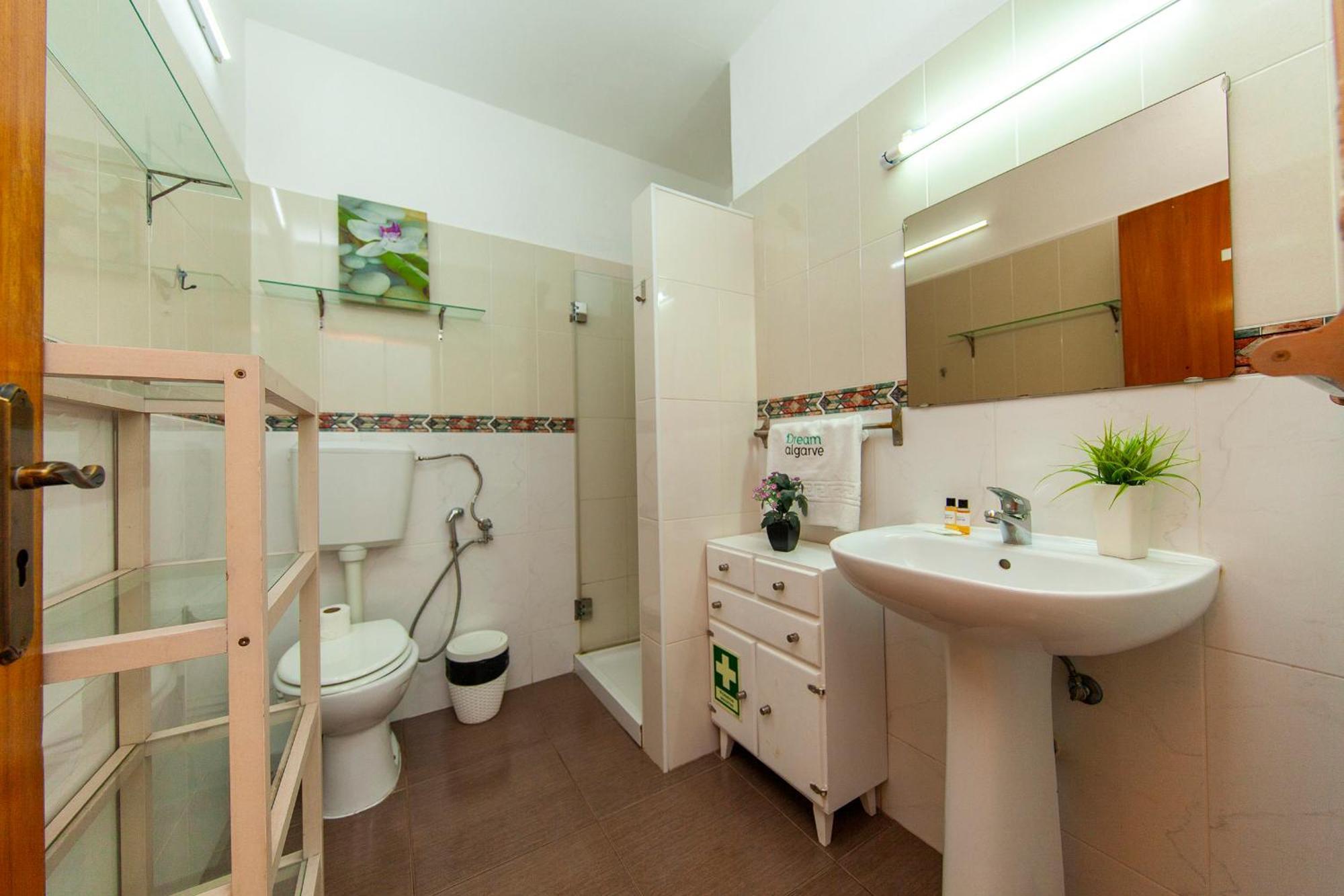 B22 - Rising Sun 2 Bed Flat Apartment Lagos Bagian luar foto