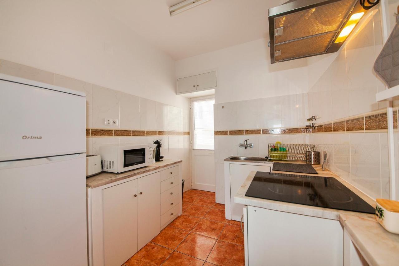 B22 - Rising Sun 2 Bed Flat Apartment Lagos Bagian luar foto